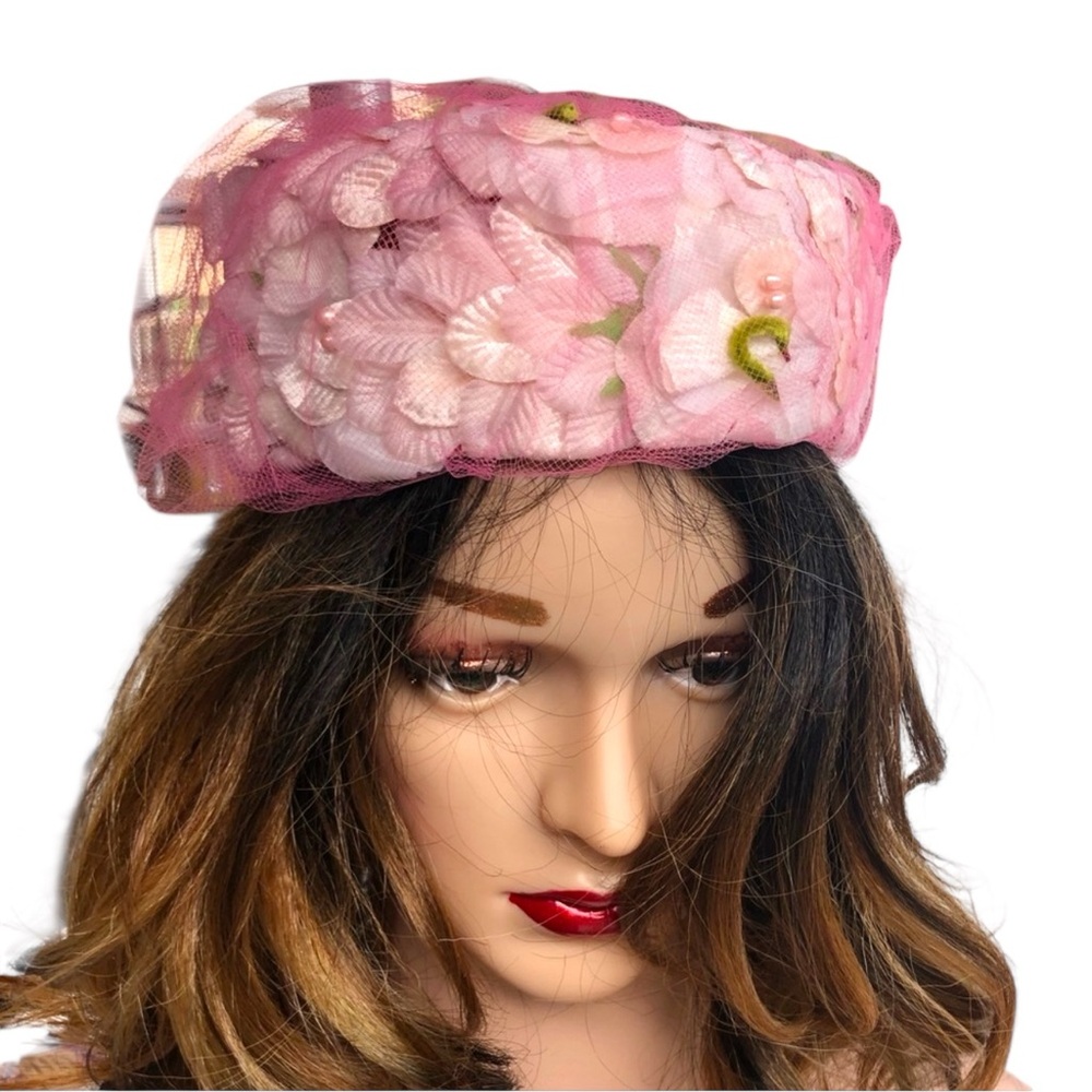 Vintage 1960s Flower hat pink sz small PILL BOX